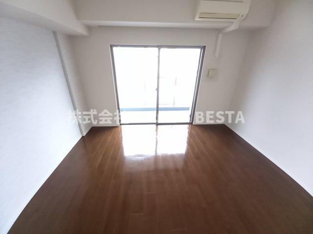 アーバングリーン兵庫ステーションフロントの居間・リビング