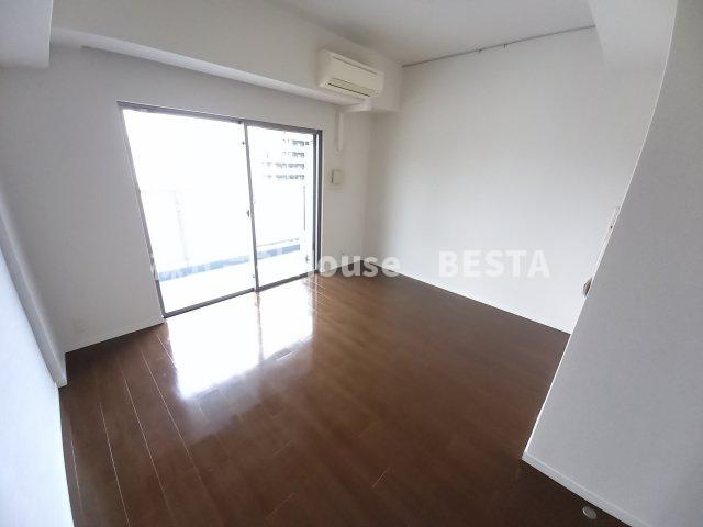 アーバングリーン兵庫ステーションフロントの洋室