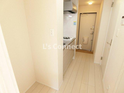 【その他】 | ホワイトローズⅡ | ２．３帖のキッチンスペース。