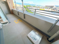 【バルコニー】 | アーバンパレスシエル福間☆仲介手数料無料☆ | バルコニーは日当たりが一番！それでいうならこの物件は大合格です。