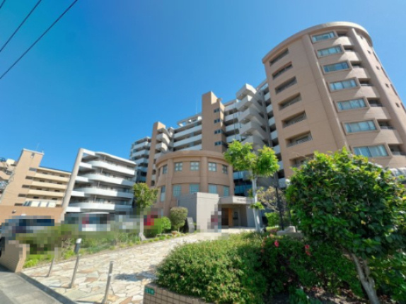 【外観】 | アーバンパレスシエル福間☆仲介手数料無料☆ | 敷地すべてに管理が行き届いていて、安心できます。まず、清潔です。