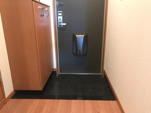 ローズマリーⅠの玄関|玄関