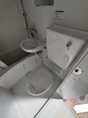 ※シャワーカーテンは設備ではありません