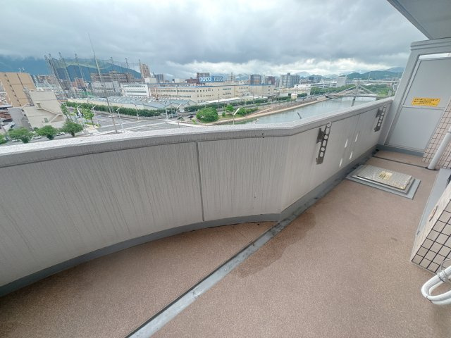 【バルコニー】 | アーティックス大手町☆仲介手数料無料☆ | バルコニーからの展望。遮る建物が無く、素敵な景観と暖かい日差しをお部屋に運んでくれます♪