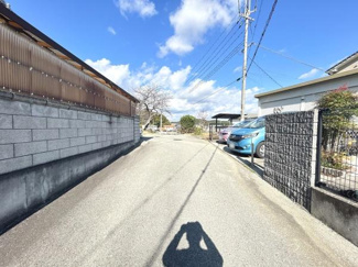 【前面道路含む現地写真】