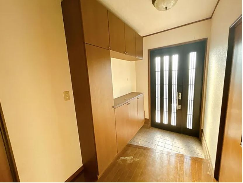 上里町嘉美　中古1549の玄関