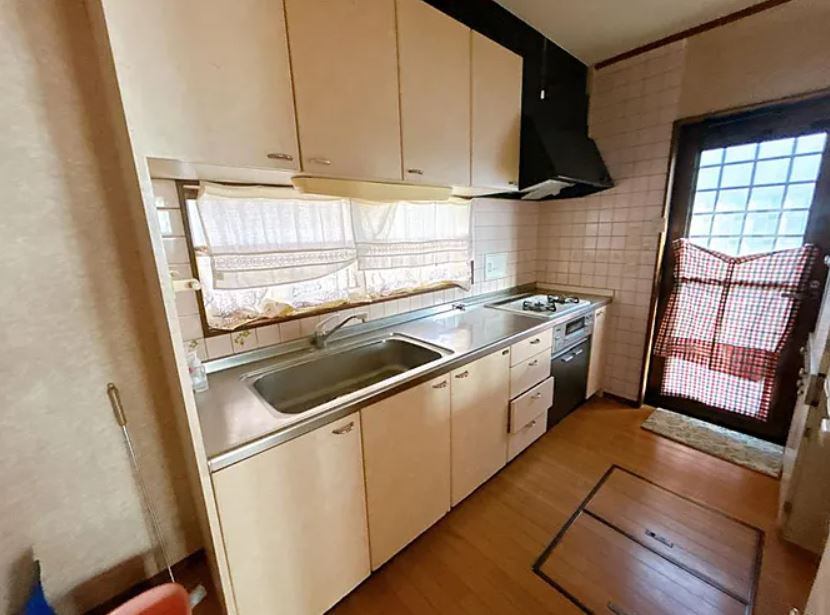 上里町嘉美　中古1549のキッチン