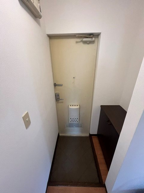 コスモコープの玄関