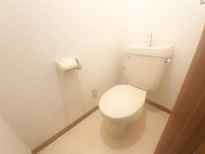 【トイレ】 | エスポワールドミールＢ | コンパクトで使いやすいトイレです