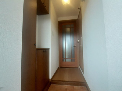 【玄関】 | エスポワールドミールＢ | 収納もある玄関です