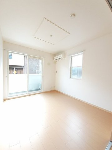 サンシャインオールウェイズＣの居間・リビング|使いやすい居間です