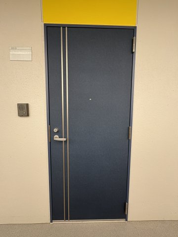 コルトーナ弐番館の玄関