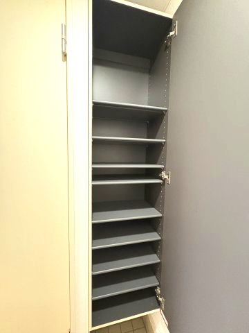 コルトーナ弐番館の玄関|たっぷり入るシューズボックス