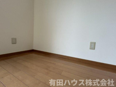 【設備】 | ドルフィンリバー | 室内にコンセントがたくさんあるので家電の配置にも困りません！