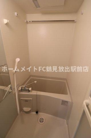 東大阪市稲田本町３丁目のアパートの浴室
