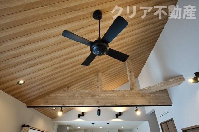 【冷暖房・空調設備】 | スマート・ワン シティ 太田市龍舞町 | シーリングファン付きで冷暖房効率もUP!！