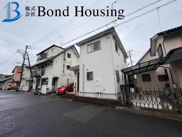 南別府4丁目　良質中古戸建　お車２台可　築15年の前面道路含む現地写真