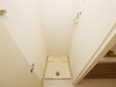 【設備】 | レジュールアッシュウエストレジス | 洗濯機置き場です