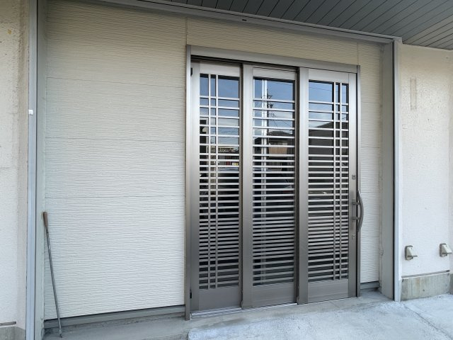 奥村マンションの玄関|現状優先です。