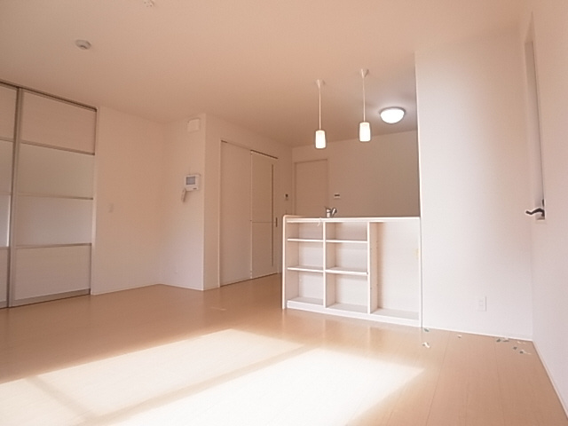 神戸市北区鈴蘭台北町２丁目のアパートの居間・リビング|リビング