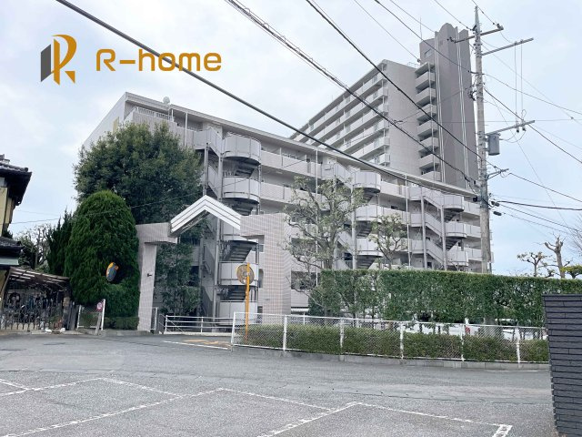 サンライフ取手A棟　中古マンションの外観|ご予約を頂ければ、『平日』はもちろん『早朝』や『夜間』もご見学可能です♪お気軽にお申し付けください♪