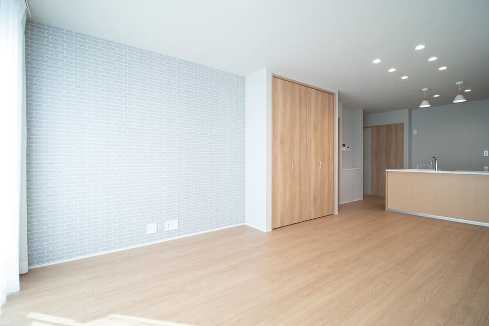 宇都宮市上戸祭4丁目　新築戸建6の居間・リビング