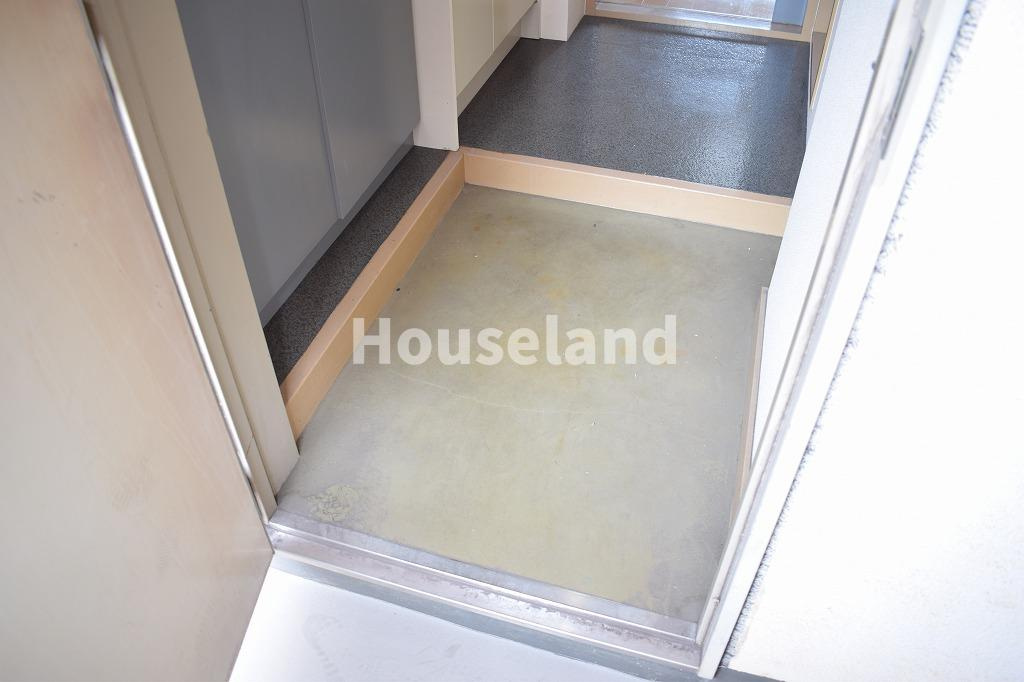 グランディールMKの玄関