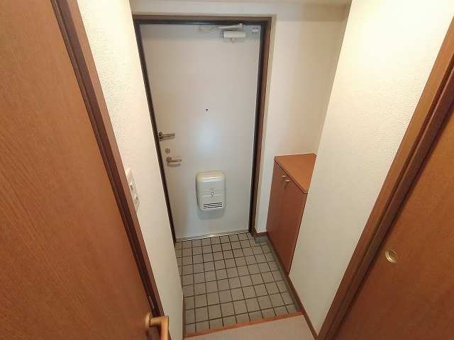 神戸市兵庫区大開通３丁目の賃貸マンションの玄関