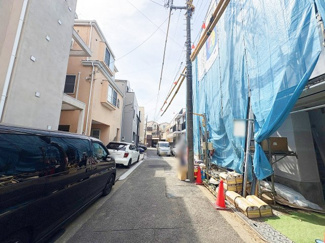 【前面道路含む現地写真】