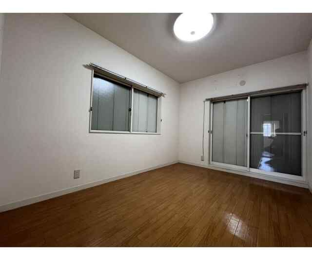 国分寺市富士本１丁目貸家の洋室