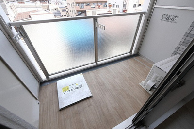 【バルコニー】 | エスリード大阪ドームCERCA | 落ち着いた時間を過ごせるバルコニーです