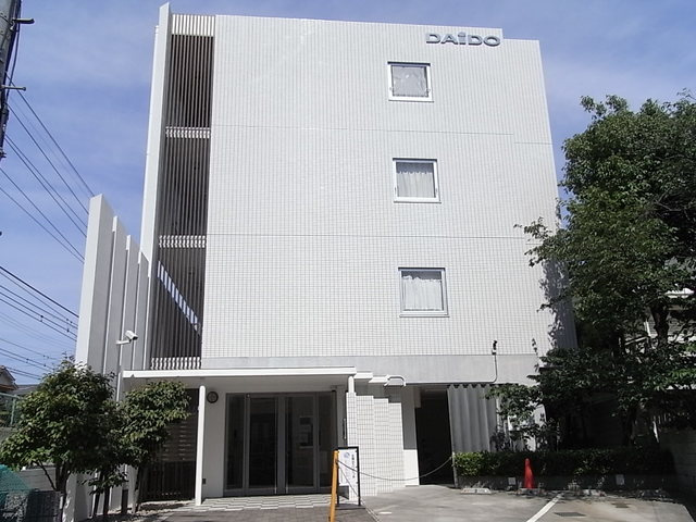 ダイドーメゾン岡本駅前の外観