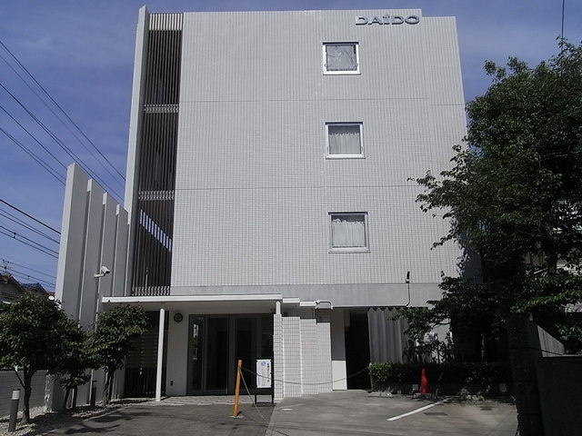 ダイドーメゾン岡本駅前の外観