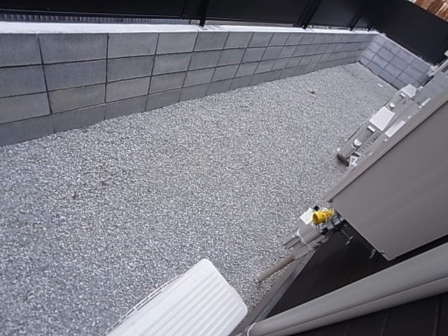 神戸市兵庫区大同町３丁目のアパートのバルコニー