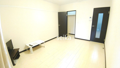 【内装】 | ヴィオラ