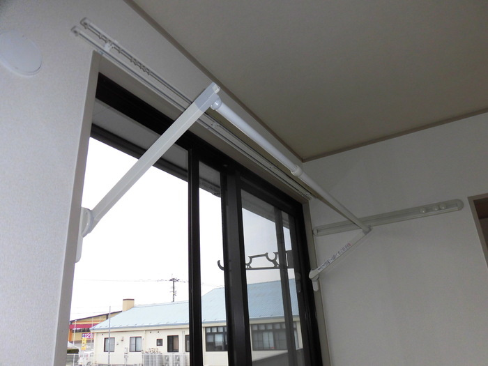 ヴィラ・コンフォート|203 室内布団干し