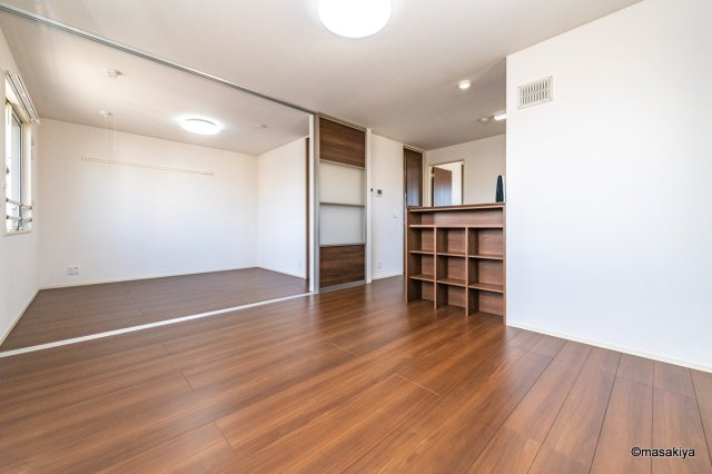 グランド　ソレーユの居間・リビング