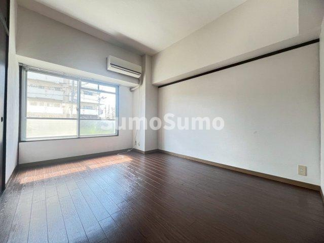 エスペランサ魚崎の寝室|ゆとりの広さです