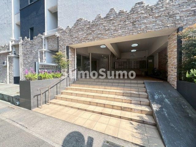 エスペランサ魚崎のエントランス|ゆとりのあるエントランスです