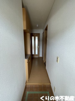 【玄関】 | イベール　パーク | 反転タイプのお部屋です（現況を優先します）