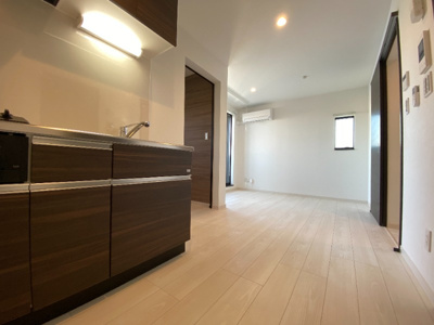 【居間・リビング】 | Regalest Aya 香椎　★プライスホームならHPに全物件の初期費用掲載中です！★