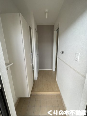 【玄関】 | クラール東村　Ｋ | シンプルで使いやすい玄関です