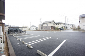 【駐車場】