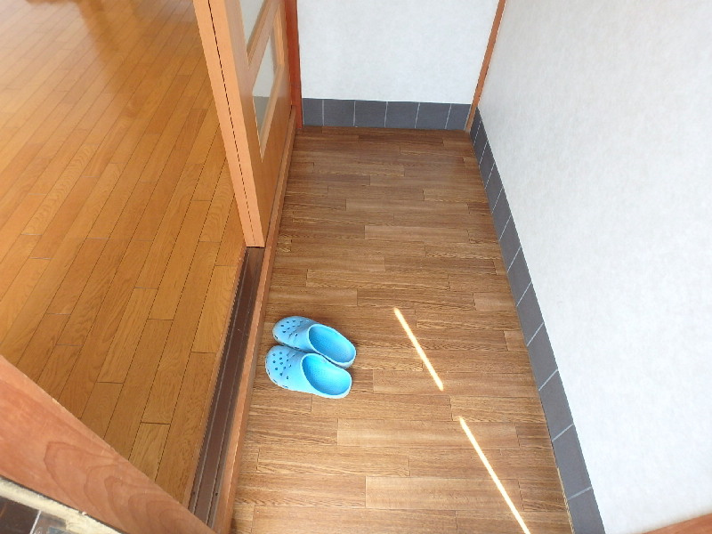 M0120R　加納貸家の玄関