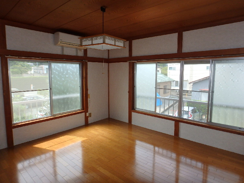 M0120R　加納貸家の洋室