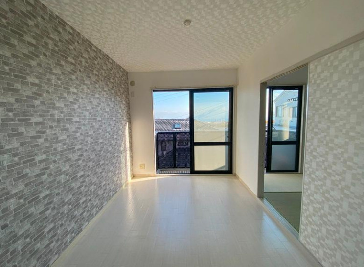 MKハイツの玄関