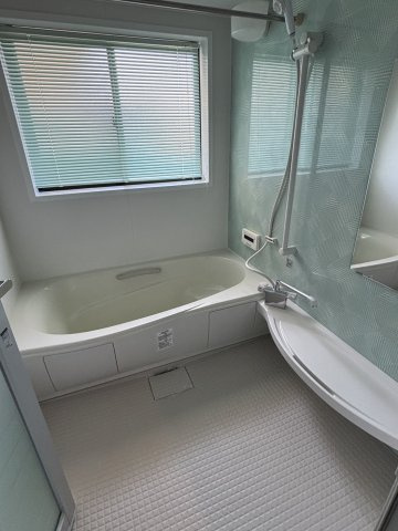 錦町上中田【５LLDDKK】駐車場６台の浴室|２F