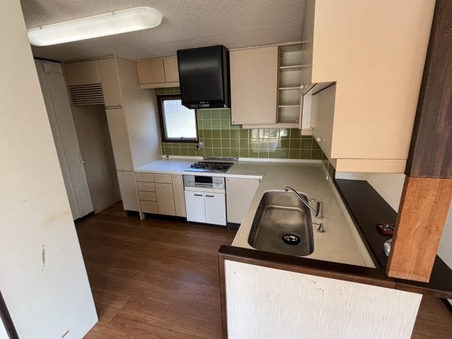 錦町上中田【５LLDDKK】駐車場６台のキッチン|１F