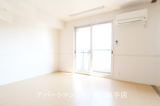 アムールゆめみ野Aの居間・リビング
