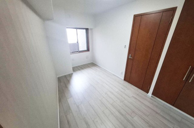 【洋室】 | ルネフェリアス堺鳳 | 広々とした洋室です